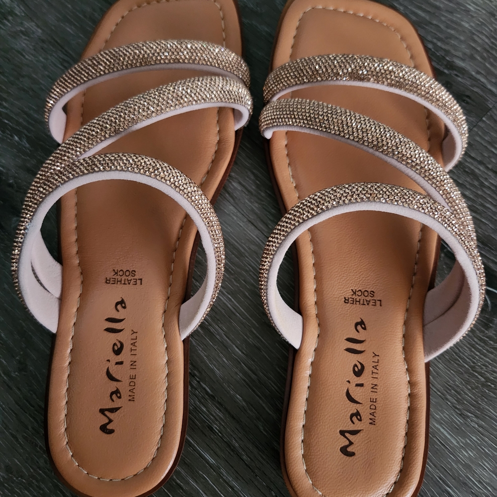 Mariella Women's Sandals with Tan Base and Silver Straps